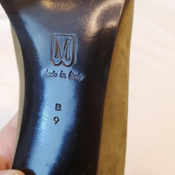 Bruno Magli Suede Italian Vero Cuoio Olive Green Wooden Block Heel Pumps Size 9 - Picture 13 of 16